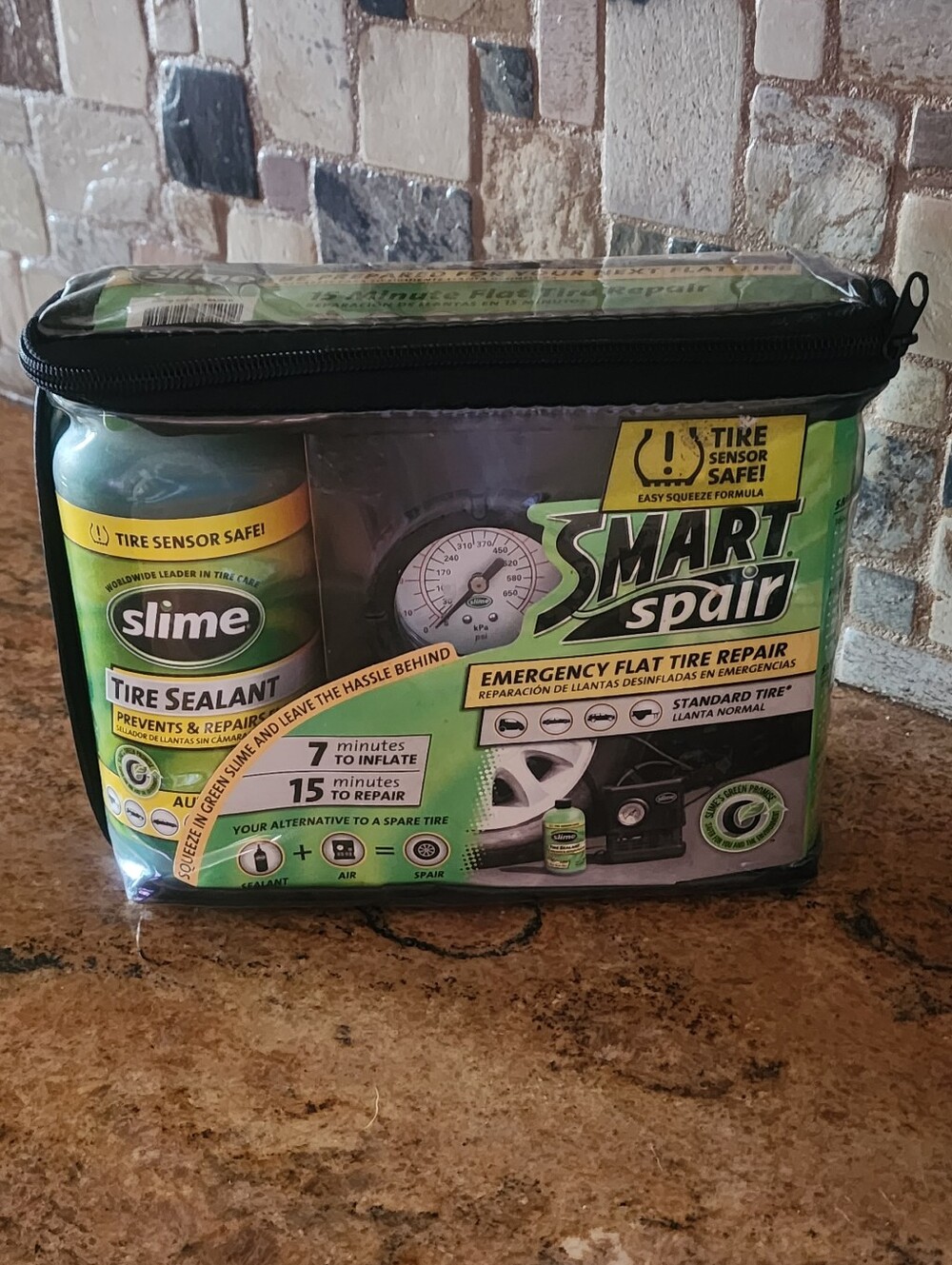 Slime Smart Spair Emergency Flat Tire Repair Kit - Green/Black
